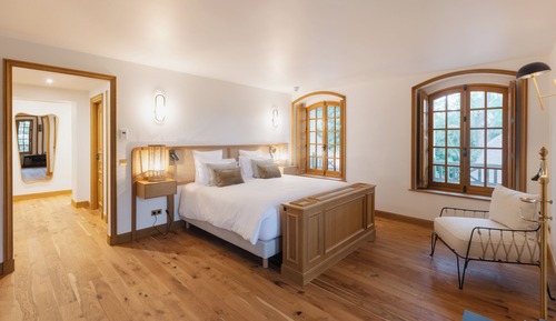 Suite, 1 King Bed, Park View