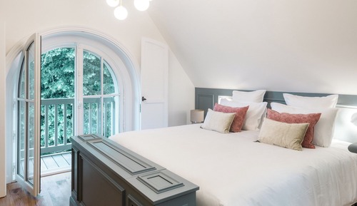 Deluxe Room, 1 King Bed