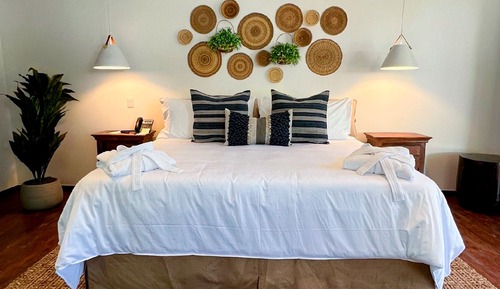 Panoramic Cabin, 1 King Bed, Hot Tub, Mountain View