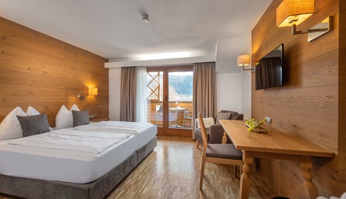 Double Room Lake View with Balcony