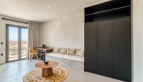 Suite with Balcony & Sea View