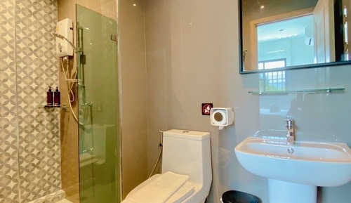 Family Quadruple Room, 2 Queen Beds, Smoking, Private Bathroom