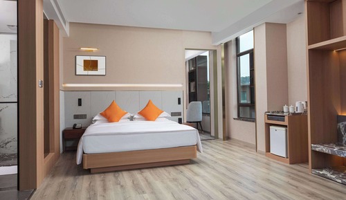 Suite, 1 King Bed, Non Smoking