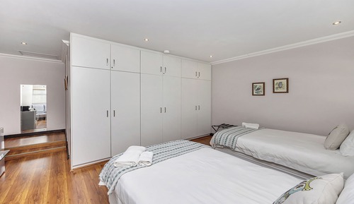 Classic Room, 2 Twin Beds, Non Smoking, Ensuite