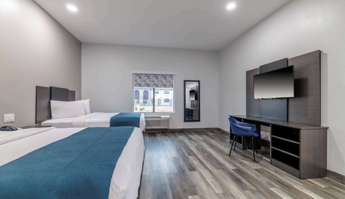 Standard Suite, 2 Queen Beds, Non Smoking