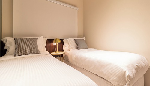 Apartamento 2 Dorms(Casal e 2 Solteiro)