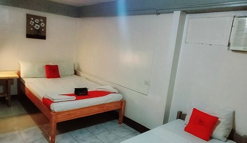 Family Room, Multiple Beds, Non Smoking, Private Bathroom