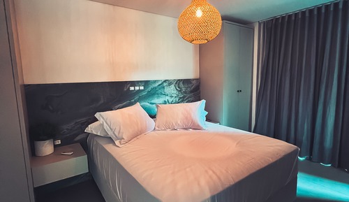 Romantic Bungalow, Jetted Tub, Lagoon View