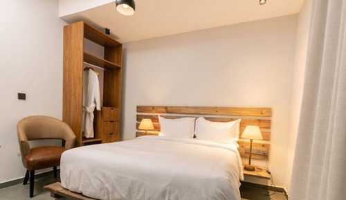 Comfort Double Room, 2 Queen Beds, Pool View