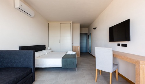 Superior Triple Room, Sea View, Beachfront