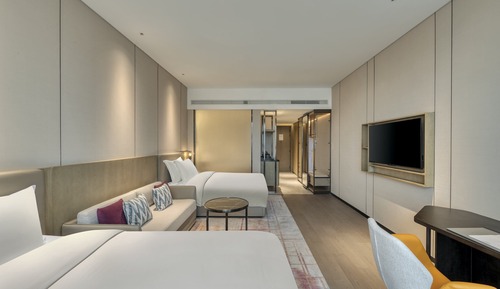 Standard Room, 2 Double Beds (High Floor)