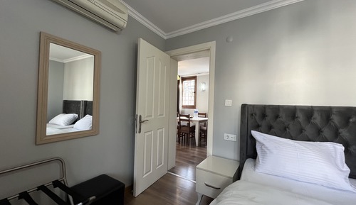 Superior Apartment