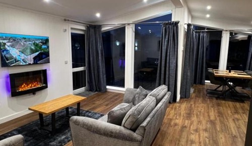 Junior Chalet, 2 Double Beds