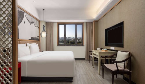 Superior Room, 1 King Bed, Non Smoking