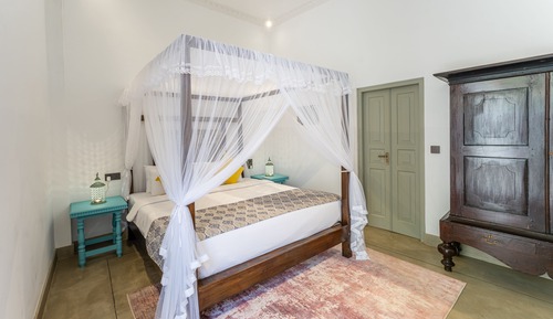 Classic Double Room, 1 King Bed, Patio, Courtyard View
