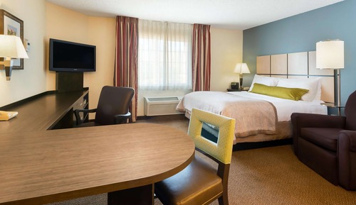 Studio Suite, 1 Queen Bed, Accessible (Mobility Tub)