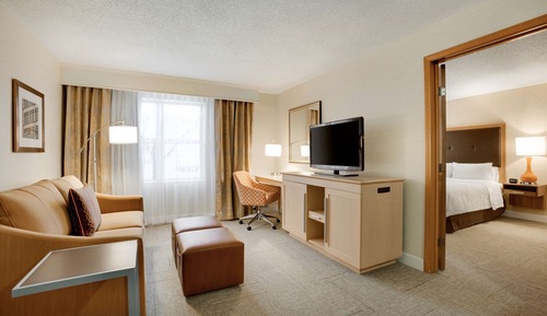 Suite, 1 King Bed, Non Smoking, Refrigerator & Microwave (Wet Bar)