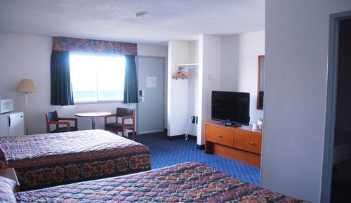 Standard Room, 2 Queen Beds, Smoking