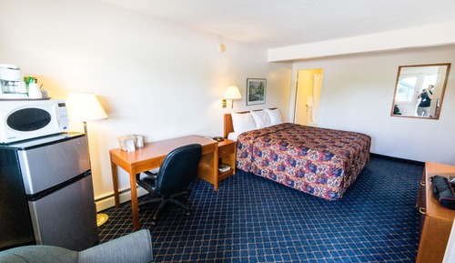 Standard Room, 1 Queen Bed