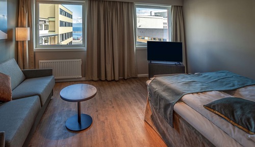 Family Room (Triple)