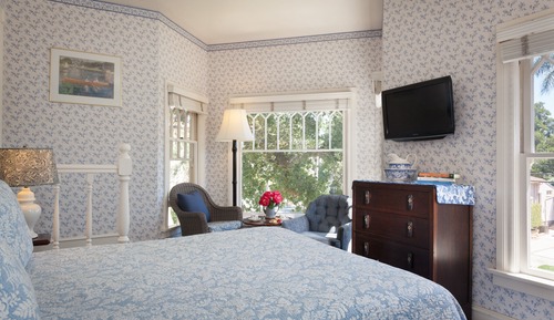 Room, 1 Queen Bed (Mock Turtle)