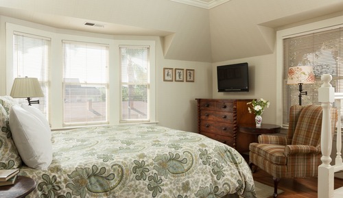 Room, 1 King Bed (Jean's)