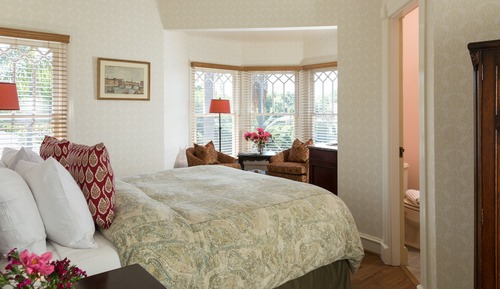 Room, 1 Queen Bed (March Hare)