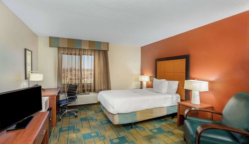 Room, 1 Double Bed, Non Smoking (Mobility/Hearing Impaired Accessible)