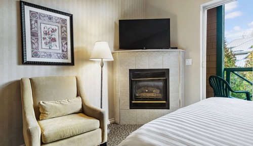 Deluxe Studio, 2 Queen Beds, Kitchenette