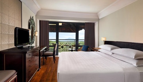 Royal Room, 2 Bedrooms, Balcony, Mountain View