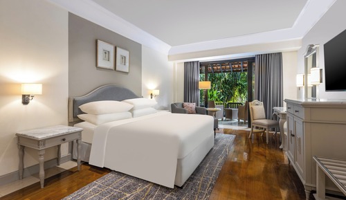 Premium Room, 1 King Bed, Balcony, Lagoon View