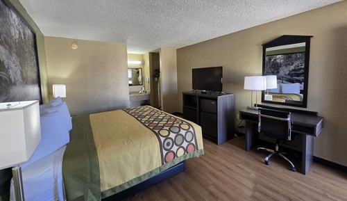 Studio Suite, 1 King Bed, Non Smoking