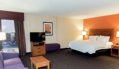 Oneking deluxe wt whirlpool nonsmoking