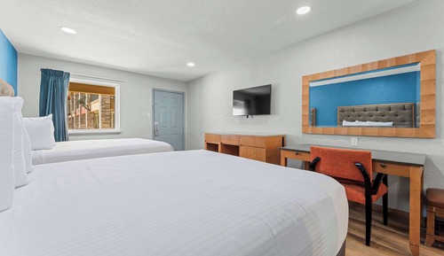 Standard Room, 2 Queen Beds, Non Smoking