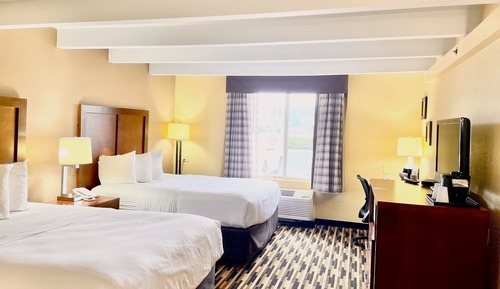 Room, 2 Queen Beds, Non Smoking