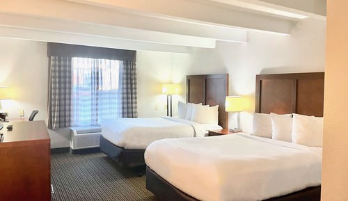 Suite, 2 Queen Beds, Non Smoking (Upgrade)