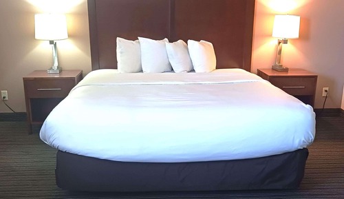 Suite, 1 King Bed, Non Smoking, Jetted Tub