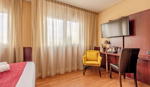 Grand Comfort Double Room, free access to sauna & steam bath