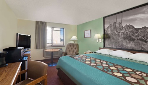 Standard Room, 1 Queen Bed