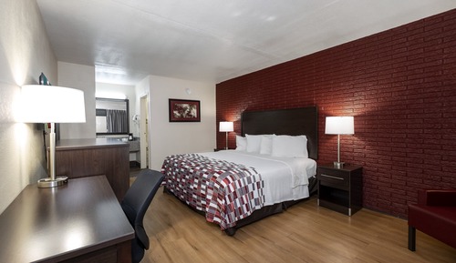 Superior Room, 1 King Bed, Smoking