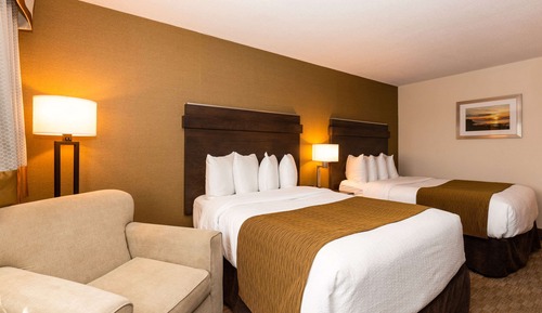 Standard Room, 2 Double Beds, Non Smoking (Upgrade)
