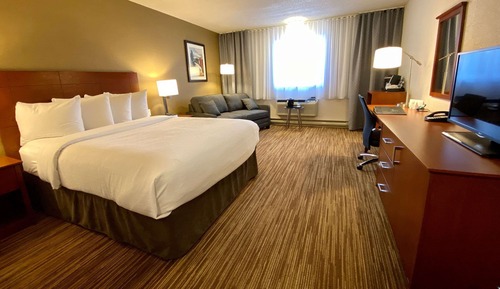 Standard Room, 1 Queen Bed with Sofa bed, Non Smoking (Upgrade)