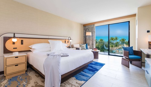 Room, 1 King Bed (Renovated, Rainforest)