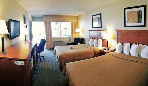 Executive Room, 2 Queen Beds, Non Smoking, Courtyard Area