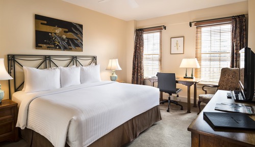 Superior Room, 1 King Bed