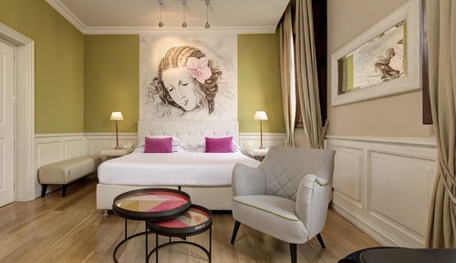 Deluxe Triple Room