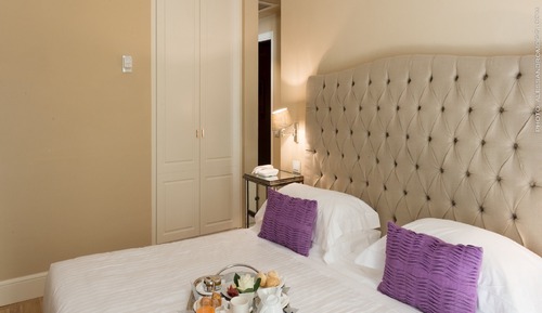 Junior Studio Suite