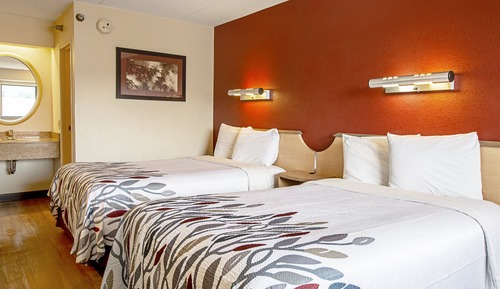 Deluxe Room, 2 Double Beds (Smoke Free)
