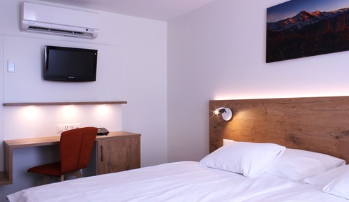 Superior Twin Room, Mountainside