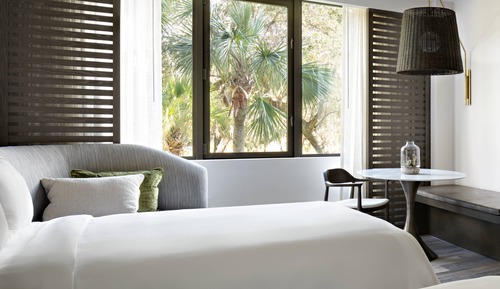 Signature Room, 1 King Bed, Resort View